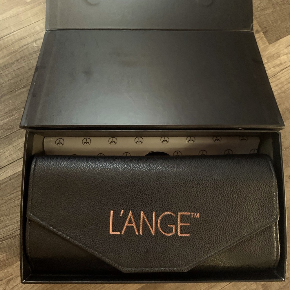 NWT. L’ange Curling Wand Set in Blush.